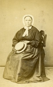 Woman Seated Paris Early Studio Photo Robe Old CDV 1860