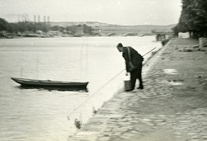 Paris Seine River Crayfish Fishing Old Amateur Snapshot Photo 1948