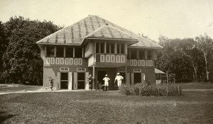 Indonesia Sumatra East Coast Rubber Estate Manager House Old Photo 1930