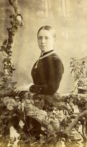 United Kingdom Blandford Woman Victorian Fashion Old CDV Photo Nesbitt 1875