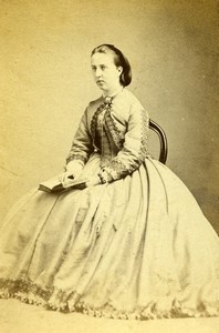 United Kingdom Hornsey Woman Victorian Fashion Old CDV Photo Williams 1870