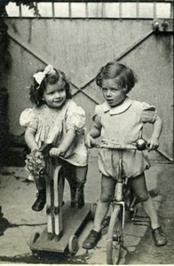 France Tours Childhood Toys Horse Bike Old Amateur Photo Snapshot 1946