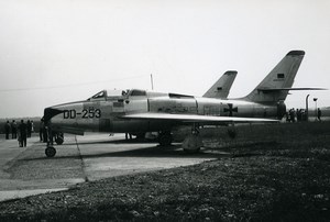 Luftwaffe Republic F-84F-45-RE Thunderstreak DD+253 Aircraft Old Photo 1960