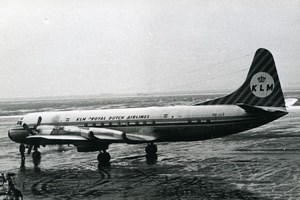 Lockheed L-188C Electra PH-LLD Aviation Airplane KLM Royal Dutch Old Photo 1960