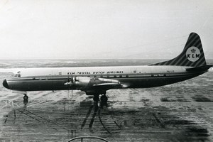 Lockheed L-188C Electra PH-LLD Aviation Airplane KLM Royal Dutch Old Photo 1960