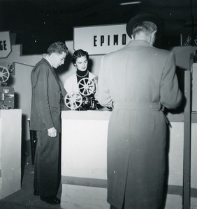 France Paris Photo Cine Sound Fair Booth of Epimo Old Amateur Snapshot 1951