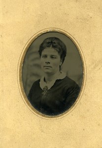 Canada Sydney Cape Breton Ferrotype Tintype Woman Portrait Old Photo 1874