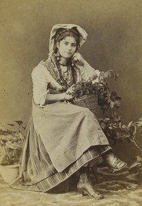 Italy Loreto woman traditional fashion Campagna Loretana CDV Photo Brogi 1870's