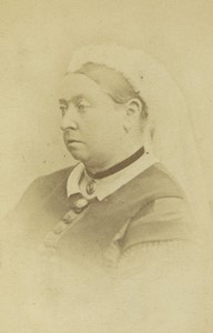 United Kingdom Queen Victoria Portrait Old CDV Photo Hills & Saunders 1870's #2