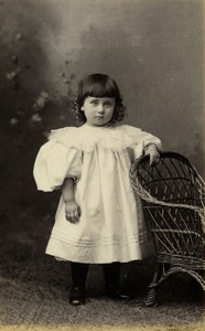 France St Quentin Toddler Girl Andree Dumont Old CDV photo Vinmer 1890