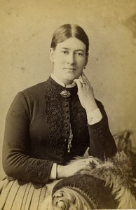 United Kingdom London Woman Portrait Old CDV photo Searle Bros 1880