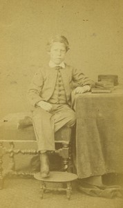 France Paris Garcon et ses livres ancienne Photo CDV Berne-Bellecour Helios 1870