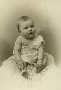 France Paris Baby Toddler Portrait Old CDV photo Albert Courrier 1890 #1