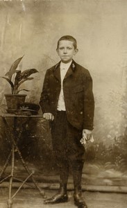 France Jeune Garcon posant, nom au dos Felix Dervaux ancienne Photo CDV 1900's #1
