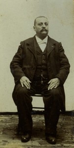 France Homme posant assis Moustache ancienne Photo CDV 1900