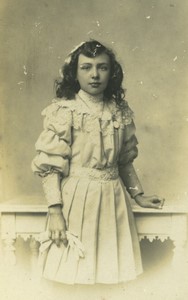 France Tourcoing Young Girl posing in nice dress Old CDV photo Huisman 1900 #1