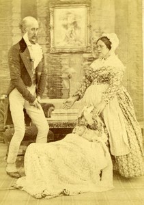 Scene de Genre Looking down upon his luck Family Babies Old CDV Photo 1870
