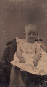 USA Ohio Dayton Portrait Baby sitting old Tintype Photo 1880's
