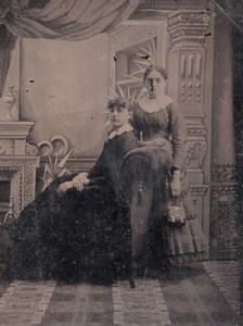 USA ? 2 Young Women in Studio Fashion old Tintype Photo 1880's