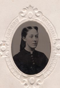 USA ? Woman Portrait old Tintype small Photo 1880's