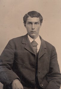 USA? Young Man Portrait Tie old Tintype Photo 1880's