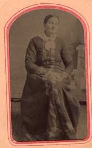 USA? Named Woman Portrait Sitting old Tintype Photo 1880's