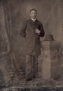 USA ? Portrait Man Hat old Tintype Photo 1880's
