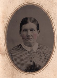 USA? Woman Portrait old Tintype Photo 1880's