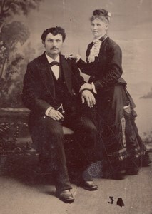USA ? Couple Portrait Man Seated Fashion old Tintype 1880's