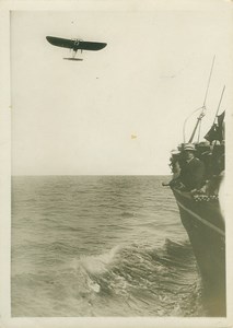 Bleriot Flying seen from Escopette Channel Flight 1909