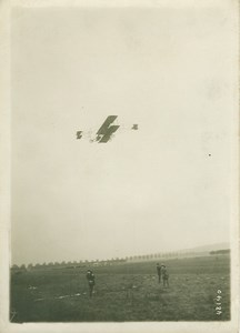 Glenn Curtiss flying at Reims Air Meet 1909 Photo
