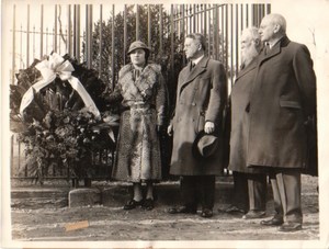 Theodore Roosevelt Grave Ceremony old Photo 1933