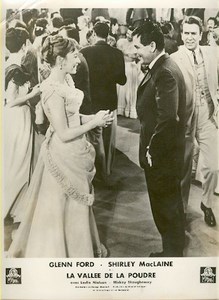 Glenn Ford Shirley MacLaine lobby Photo 1958