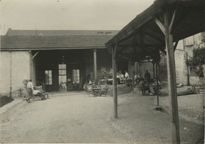 Men resting War crippled WWI WW1 old Photo 1914-1918