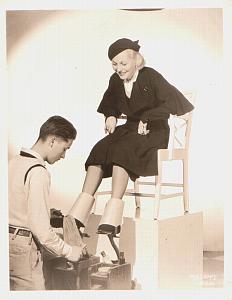 Muriel Evans & Shoneshine man old MGM Photo 1932