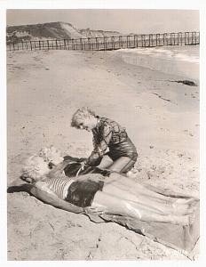 3 sexy actress on sand beach old MGM Photo 1932