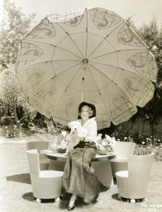 Actress Ruth Selwyn & dog Garden Furniture Parasol old MGM Photo 1932