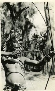 Hunter archer New Guinea native old Photo 1940