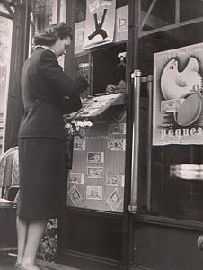 A lucky day ? Woman playing Lottery #1 1940