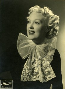 Jeanne Aubert Actress Singer Signed Old Harcourt Studio Photo 1937