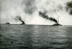 France? 3 Military Ships at Sea Smoke WWI WW1 old Photo 1914-1918