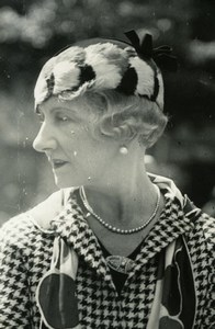 France Elegant French Fashion at Horse Racing Mode aux Courses old Photo 1920'