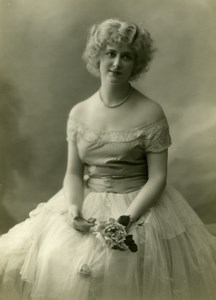 France Young Lady in Nice Dress Fashion old Photo 1900