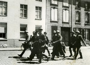 Man arrested WWII WW2 Military War old Photo 1939