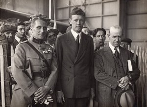 Lindbergh at Le Bourget airport old Photo 1927