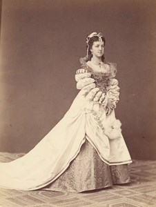 Countess Anna Pergen Fashion Wien Adèle CC Photo 1869