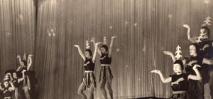 Girls Ballet Dancers Costume France Old Photo 1950'