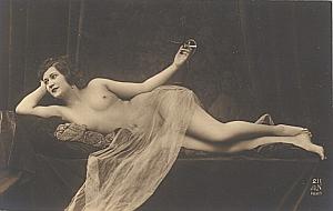 Woman Nude Risque Old A Noyer Real Photo postcard 1930