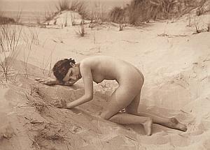 Women Nude Anatomic Outdoor Study old MEYS Photo 1930