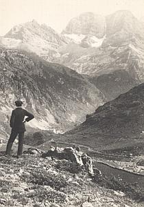Vallee de Gavarnie Valley Pyrenees Mountain Photo 1900